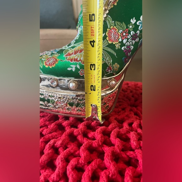 Green Goddess EVA Boots by Azalea Wang - Picture 7 of 8